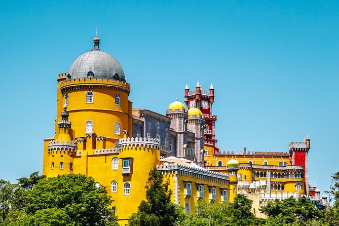 Private Local Sintra Tour: Palaces & Coast by Classic Car or Jeep - Cabo da Roca, the western edge of the mainland