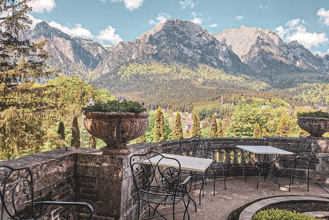 Private Movie Castles at Peles, Cantacuzino and Bran Castle Tour - Bran Castle and the Dracula story