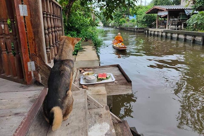 Private Mysterious Bangkok & Grand Palace, Tuk Tuk, Boat & Lunch - A smart way to connect Bangkok’s famous and forgotten sides
