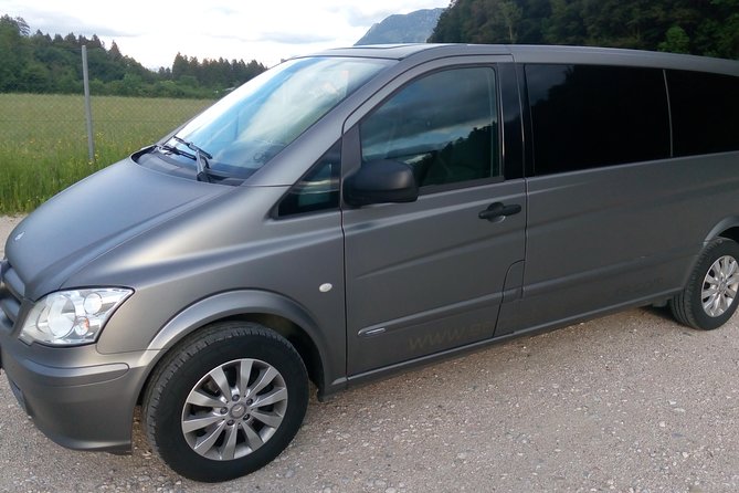 Private one way transfer from Cesky Krumlov to Vienna - The Czech countryside and the Austrian approach