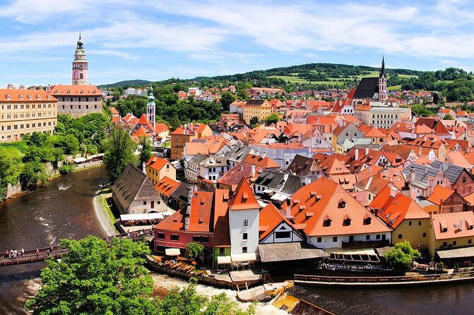 Private one way transfer from Cesky Krumlov to Vienna - Comfort, luggage, and family details