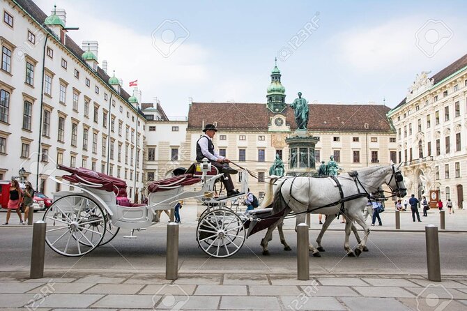 Private one way transfer from Cesky Krumlov to Vienna - Who should book this Cesky Krumlov transfer?