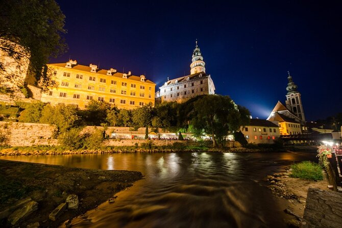 Private one way transfer from Cesky Krumlov to Vienna - What the three-hour journey is really like