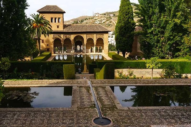 Private shore excursion to the Alhambra Palace from Almeria - Leaving Almeria in a private car or minivan