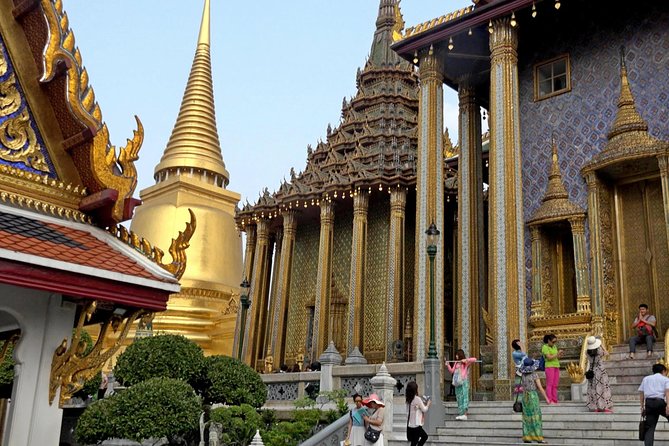 Private Tour: Grand Palace & Emerald Buddha Temple Experience - Inside the Grand Palace for 90 minutes
