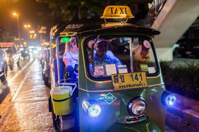 Private Tour: Grand Palace,Wat Phra Kaew, Museum&Cooking Class - The private format, pickup, and pace