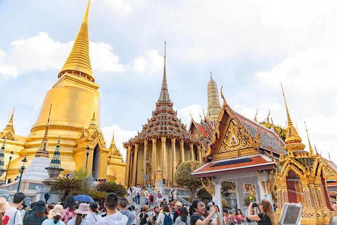 Private Tour: Half-day Grand Palace and Wat Arun by Boat - The Grand Palace at 8 am