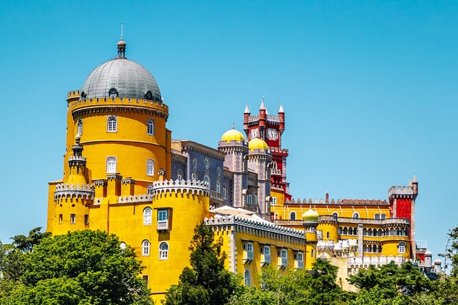 Private Tour Sintra, Palaces and Mountain Tuk Tuk(2 to 6 people) - Passing beneath the Moorish Castle walls