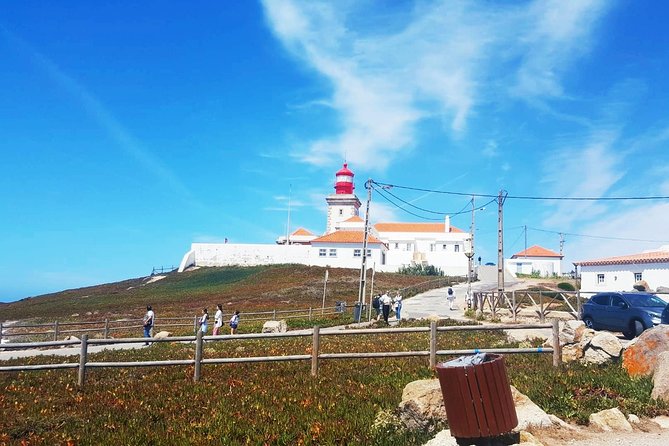 Private Tour Sintra Palaces/Cabo da Roca (2 people or more) - What guides add to a short visit