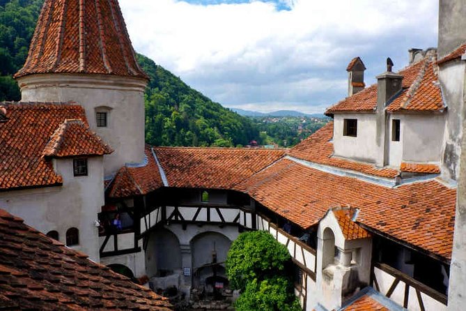 Private Tour to Dracula's Castle, Peles Castle from Bucharest - The 8:00 am start from central Bucharest