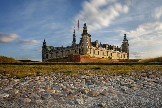 Private Tour to Frederiksborg Castle - Two hours at the castle: enough or too little?