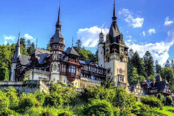 Private Tour to Peles and Dracula's Castle - Day trip from Bucharest - A short stop at Brasov’s Black Church