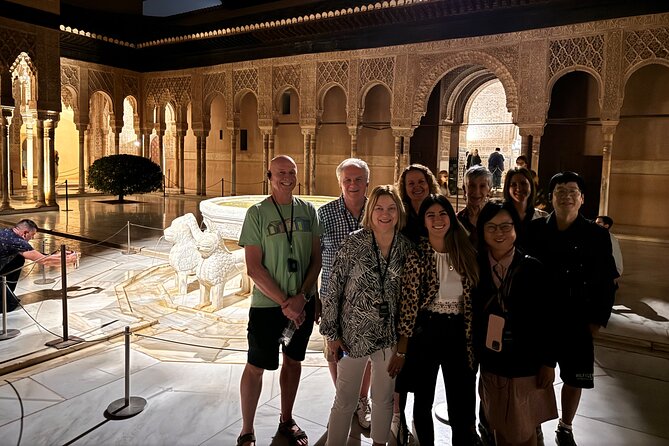 Private Tour With A Different Perspective of Alhambra - Why a private guide changes the Alhambra