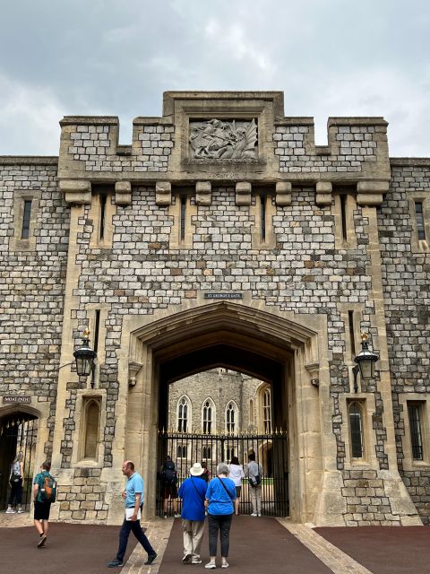 Private trip to Windsor Castle and Stonehenge - Time, tickets, and the value question
