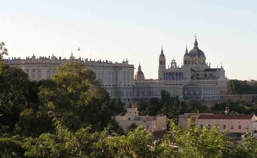 Private Visit to the Royal Palace and Walking Tour of Madrid - Why the Royal Palace visit works best as a private tour