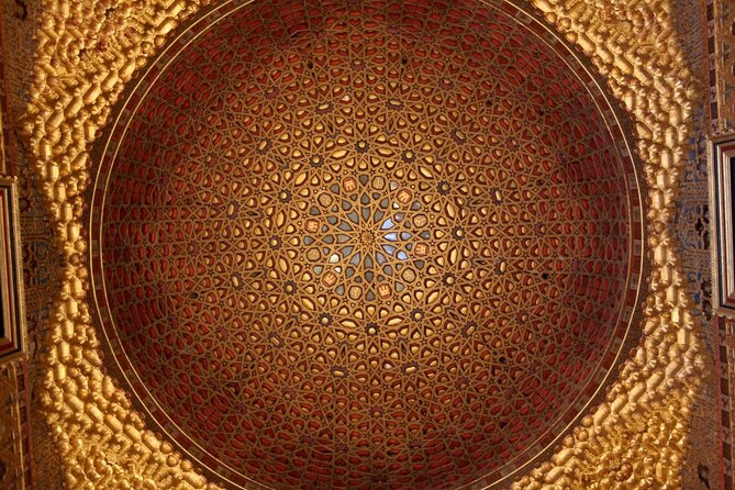 Private Walking Tour Alcazar and Cathedral in Sevilla - What the three-hour pace feels like