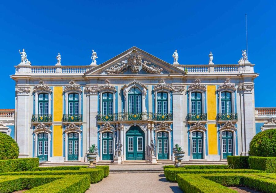 Queluz: National Palace and Gardens E-Ticket & Audio Guide - Why Queluz feels different from Versailles