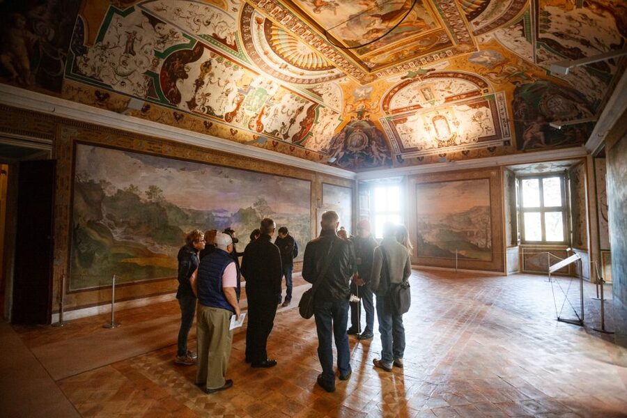 Rome: Hadrian's Villa and Villa d'Este Half-Day Tour - Leaving Rome along Via Tiburtina