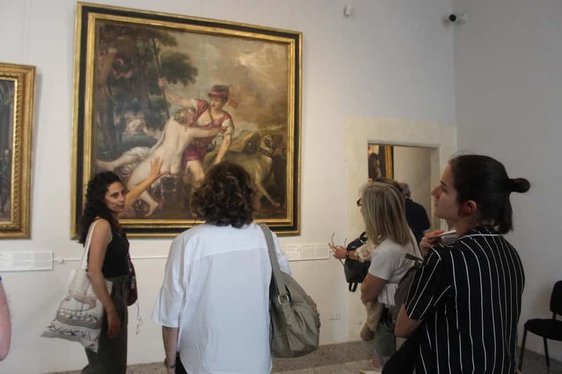 Rome: Palazzo Barberini Guided Tour - Following the Barberini family’s bees