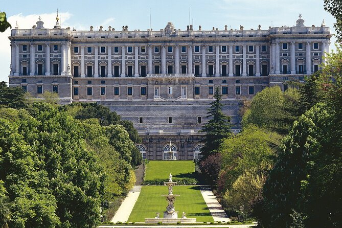 Royal Palace of Madrid Early Entrance Tour Skip-The-Line Ticket - Practical advice before you book