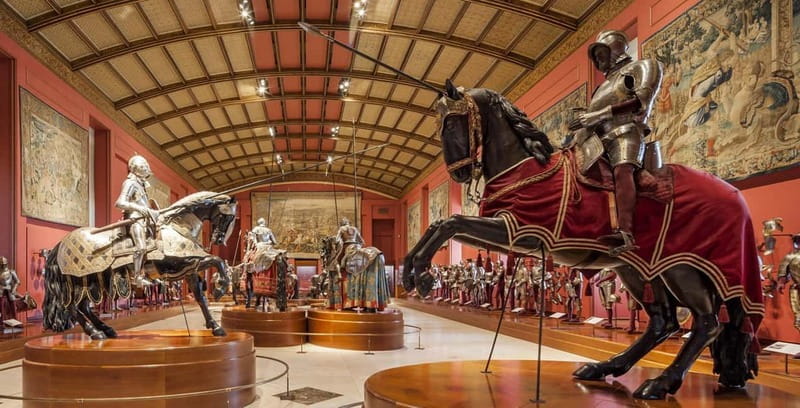 Royal Palace of Madrid Guided Tour Small Group or Private - Why the Royal Palace works best with a guide