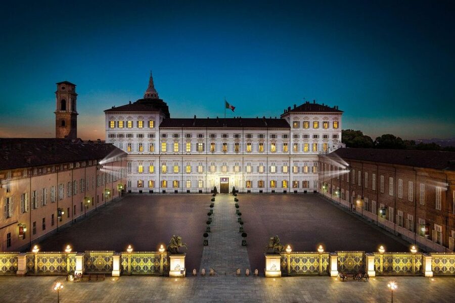 Royal Palace of Turin and Palazzo Madama Night Guided Tour - Crossing to the Royal Palace