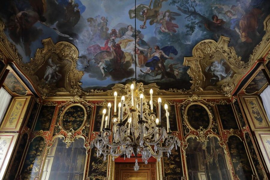 Royal Palace of Turin Skip-the-Line Ticket and Guided Tour - The throne hall and ballroom