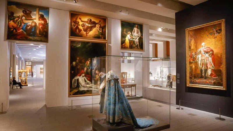 Royal Palace + Royal Collections Gallery Guided Tour - Two royal collections, one well-planned morning or afternoon