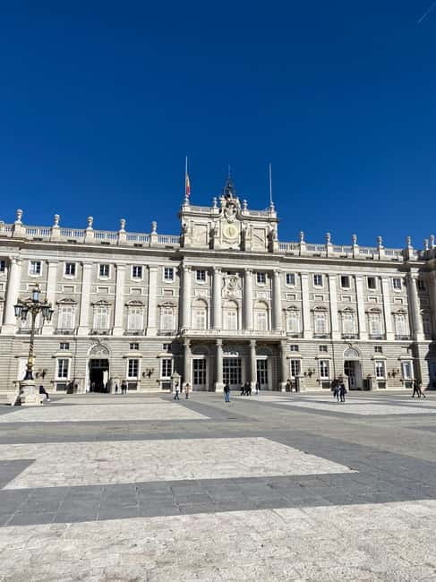 Royal Palace + Royal Collections Gallery Guided Tour - Who will get the most from this tour?