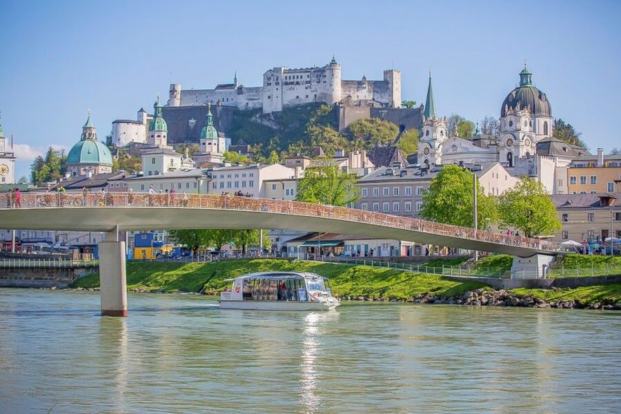 Salzburg: Boat Ride to Hellbrunn and Palace Visit - How the timing affects the experience