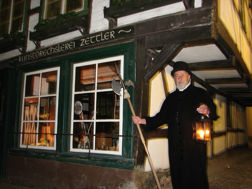 Schwerin: Tour with the Night Watchman - Simple planning tips for the evening
