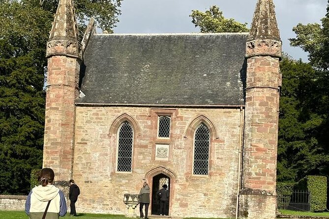 Scone Palace, Nature, Pitlochry, Whisky Experience from Edinburgh - Meeting Highland cows at Taste Perthshire