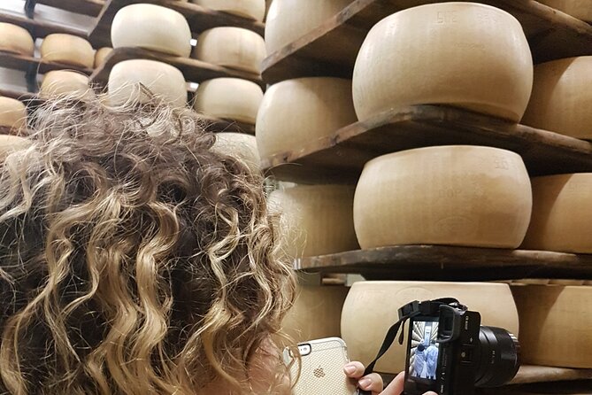 Secrets of Parmigiano Reggiano and Balsamic Vinegar - Balsamic vinegar in Albinea