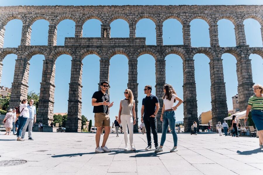 Segovia Private Guided Visit & Alcazar with High Speed Train - Is $353 per person good value?