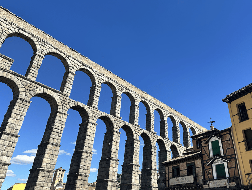 Segovia: private tour with Alcazar, Cathedral and wine tasting - Inside the Alcazar of Segovia