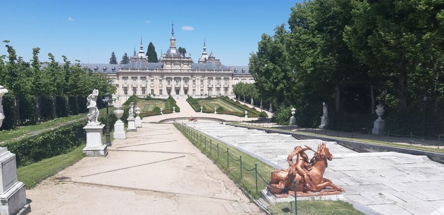 Segovia: Royal Palace of La Granja de San Ildefonso Tour - Why La Granja feels different from Segovia’s other royal sights