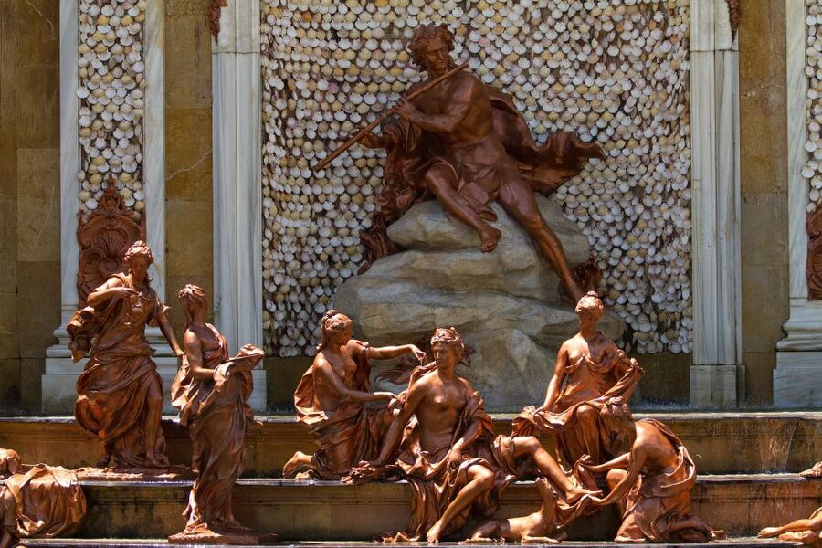 Segovia: Royal Palace of La Granja de San Ildefonso Tour - The gardens, fountains, and mountain views