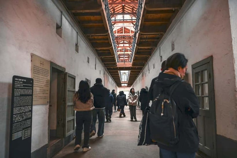 Seoul: Colonial History Tour with Prison&Palace, Market Food - Seodaemun Prison: the tour’s hardest and strongest stop