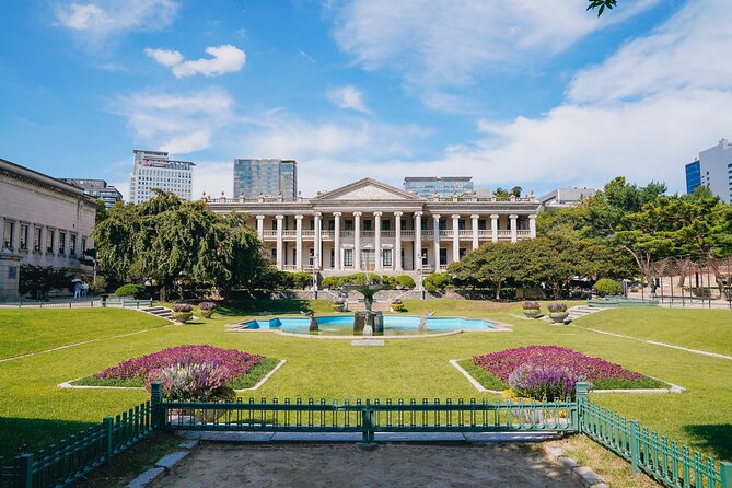 Seoul: Deoksugung Palace Night Tour - What the two-hour format gets right