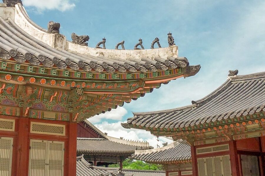 Seoul: Gyeongbok Palace and Bukchon Hanok Walking Tour - Is $88 a fair price?