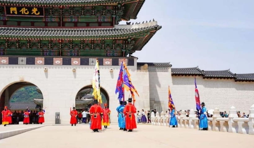 Seoul: Gyeongbokgung, Lotte Tower & Gangnam Trendy Day Tour - Key points at a glance