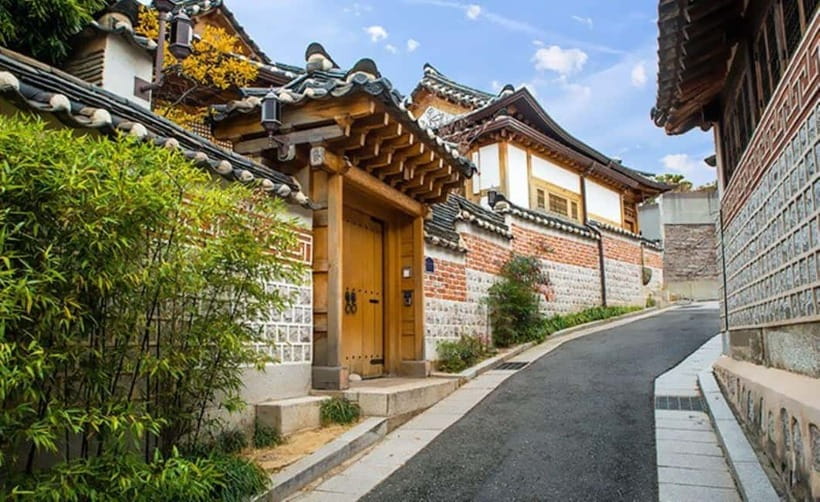 Seoul: Gyeongbokgung, Lotte Tower & Gangnam Trendy Day Tour - Why this day works for a first visit