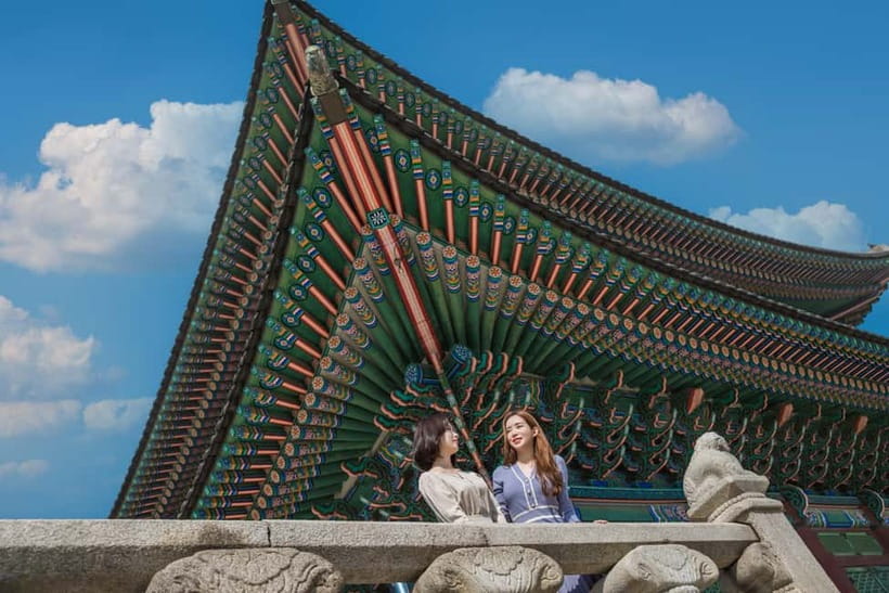 Seoul: Gyeongbokgung Palace Half Day Tour - Timing, weather, and walking comfort