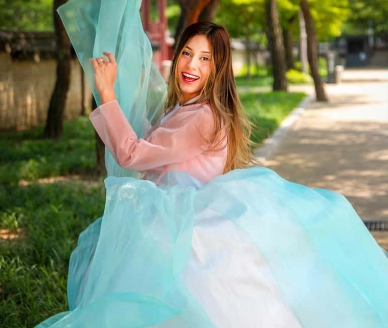 Seoul: Hanbok Photo Tour at Gyeongbokgung Palace - Key points to know before booking
