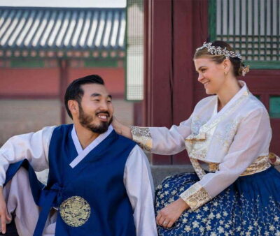 Hanbok Rental with Gyeongbokgung Palace Entry