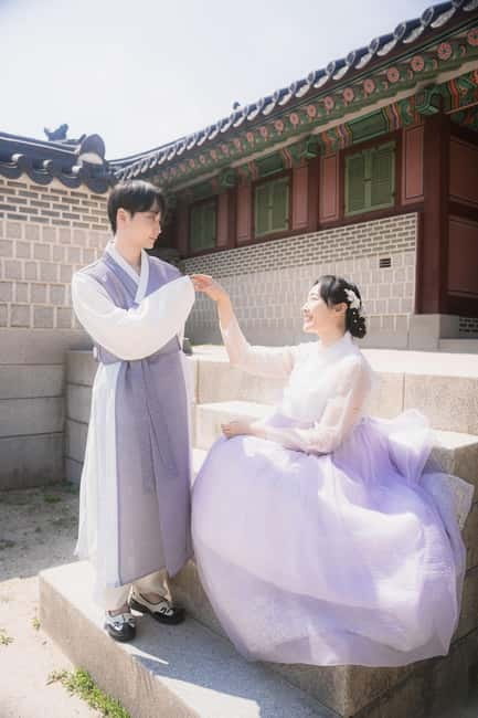Seoul: Professional Hanbok Photography at Gyeongbok Palace - What you receive after the one-hour shoot