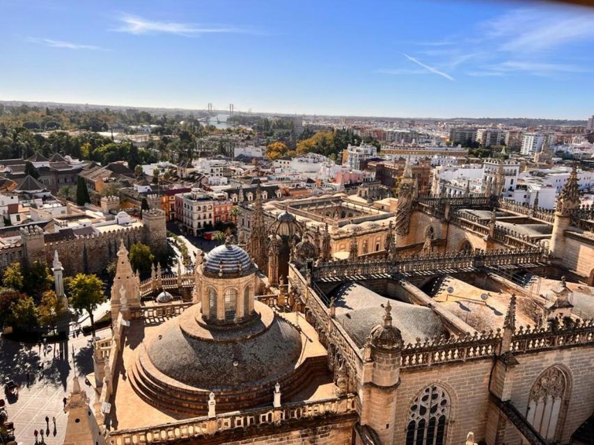 Sevilla: Alcazar and Cathedral Private Tour - La Giralda, Seville’s former minaret