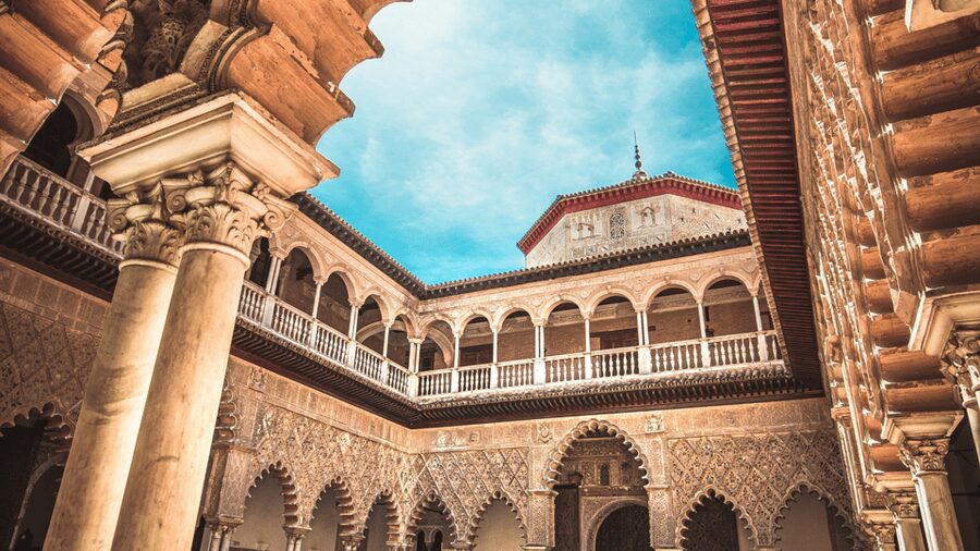 Seville: Alcazar, Cathedral, and Giralda Skip-the-Line Tour - Key points to know before booking