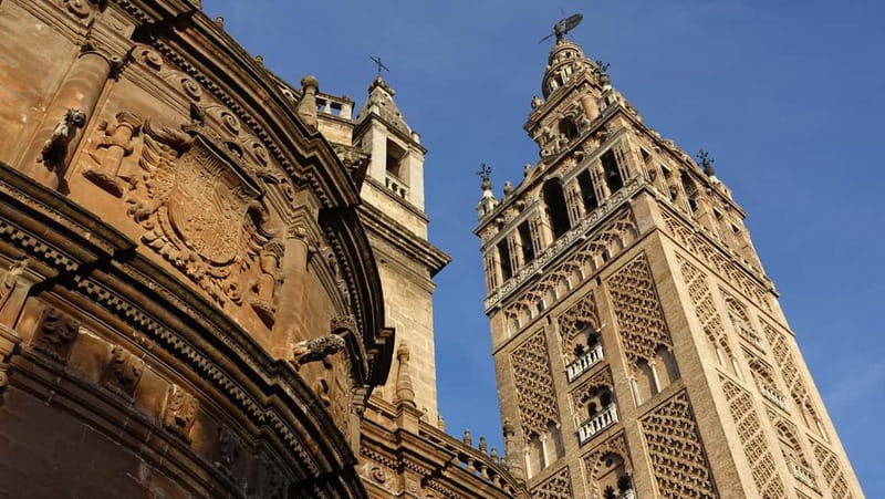 Seville: Alcázar, Cathedral, and Giralda Small-Group Tour - Key points at a glance