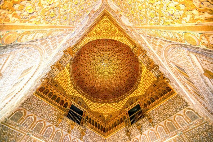 Seville: Alcázar, Cathedral & Giralda Skip-the-Line Tour - Who will get the most from this tour